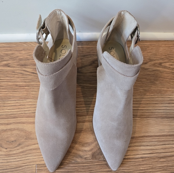 Sole Society Suede Leather Light Tan Ankle Boots Cutout Design - Picture 3 of 9